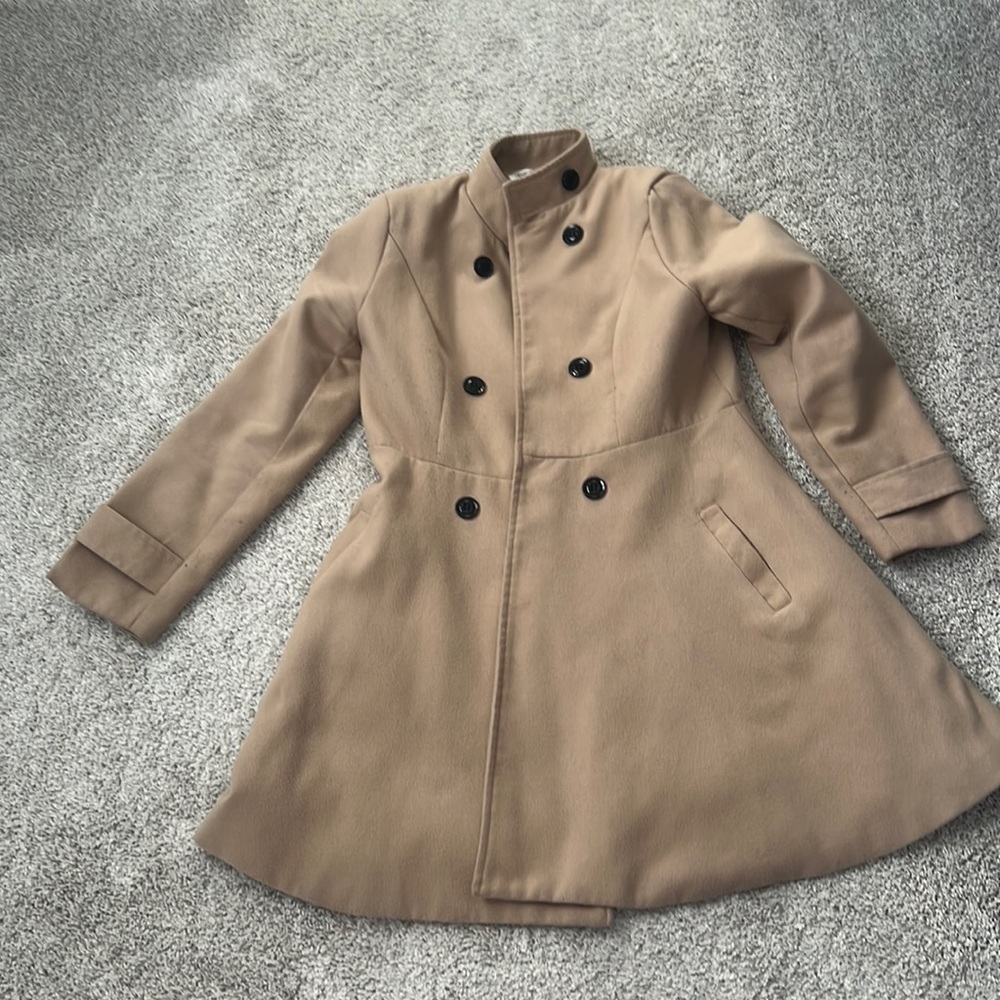 ⭐️ Firm Price ⭐️ Small Tan skirt peacoat